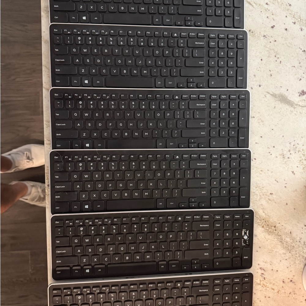 6 Wireless Black Keyboards